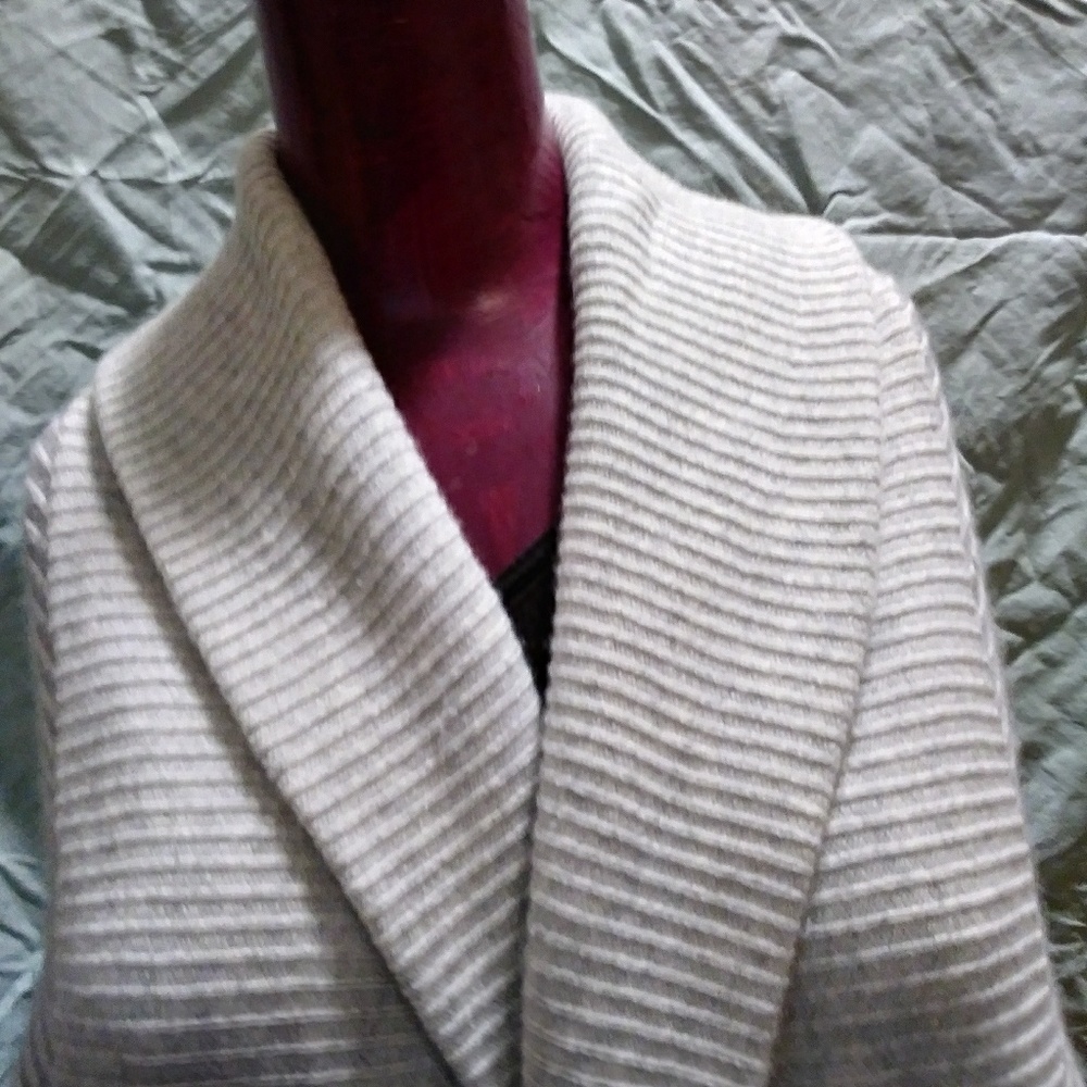 Vince wool sweater